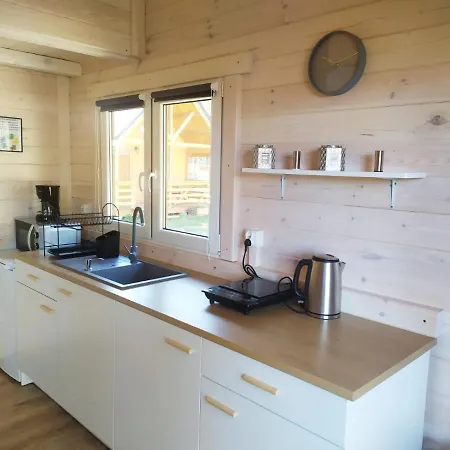 Lesne Runo Borsk, Basen Z Podgrzewana Woda *