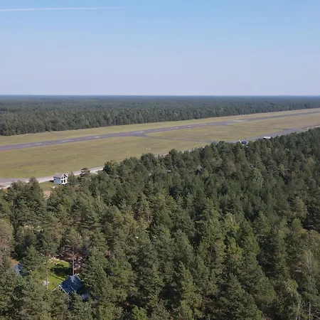 Lesne Runo Borsk, Basen Z Podgrzewana Woda *