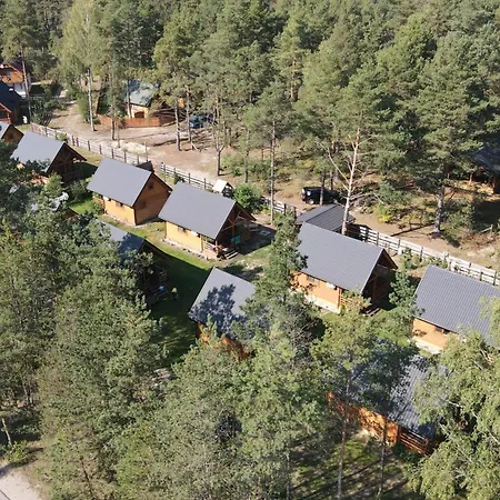 Lesne Runo Borsk, Basen Z Podgrzewana Woda