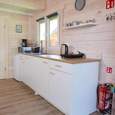 Lesne Runo Borsk, Basen Z Podgrzewana Woda *