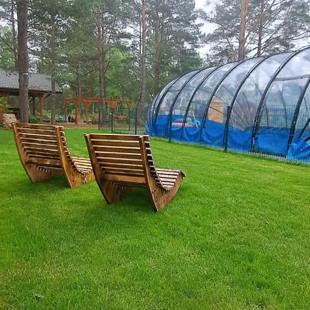 Lesne Runo Borsk, Basen Z Podgrzewana Woda *