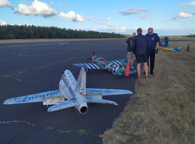 Lesne Runo Borsk, Basen Z Podgrzewana Woda