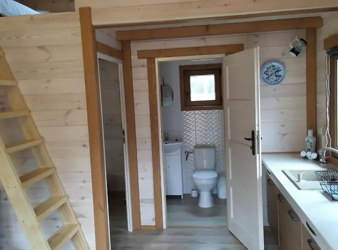 Lesne Runo Borsk, Basen Z Podgrzewana Woda Borsk