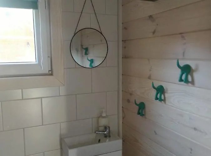 Lesne Runo Borsk, Basen Z Podgrzewana Woda * Borsk