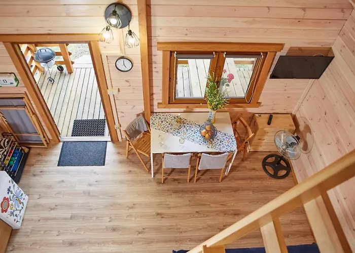 Lesne Runo Borsk, Basen Z Podgrzewana Woda Borsk