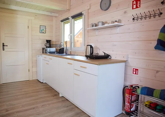 Lesne Runo Borsk, Basen Z Podgrzewana Woda *